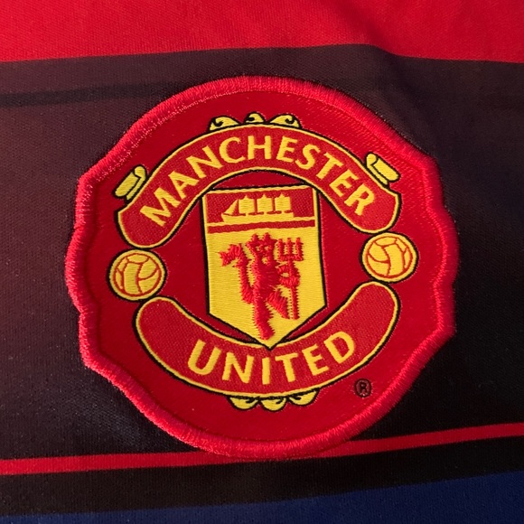 Nike Manchester United Jersey - Picture 4 of 6